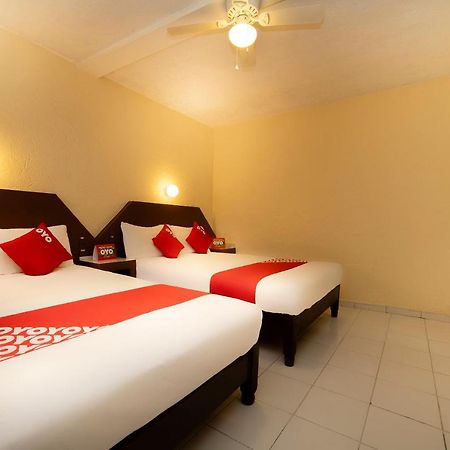 Oyo Hotel Jardin Carpio Агуаскалиентес Екстериор снимка